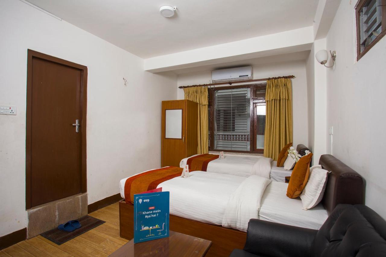 Oyo 104 Hotel Baltic Inn Kathmandu Ngoại thất bức ảnh