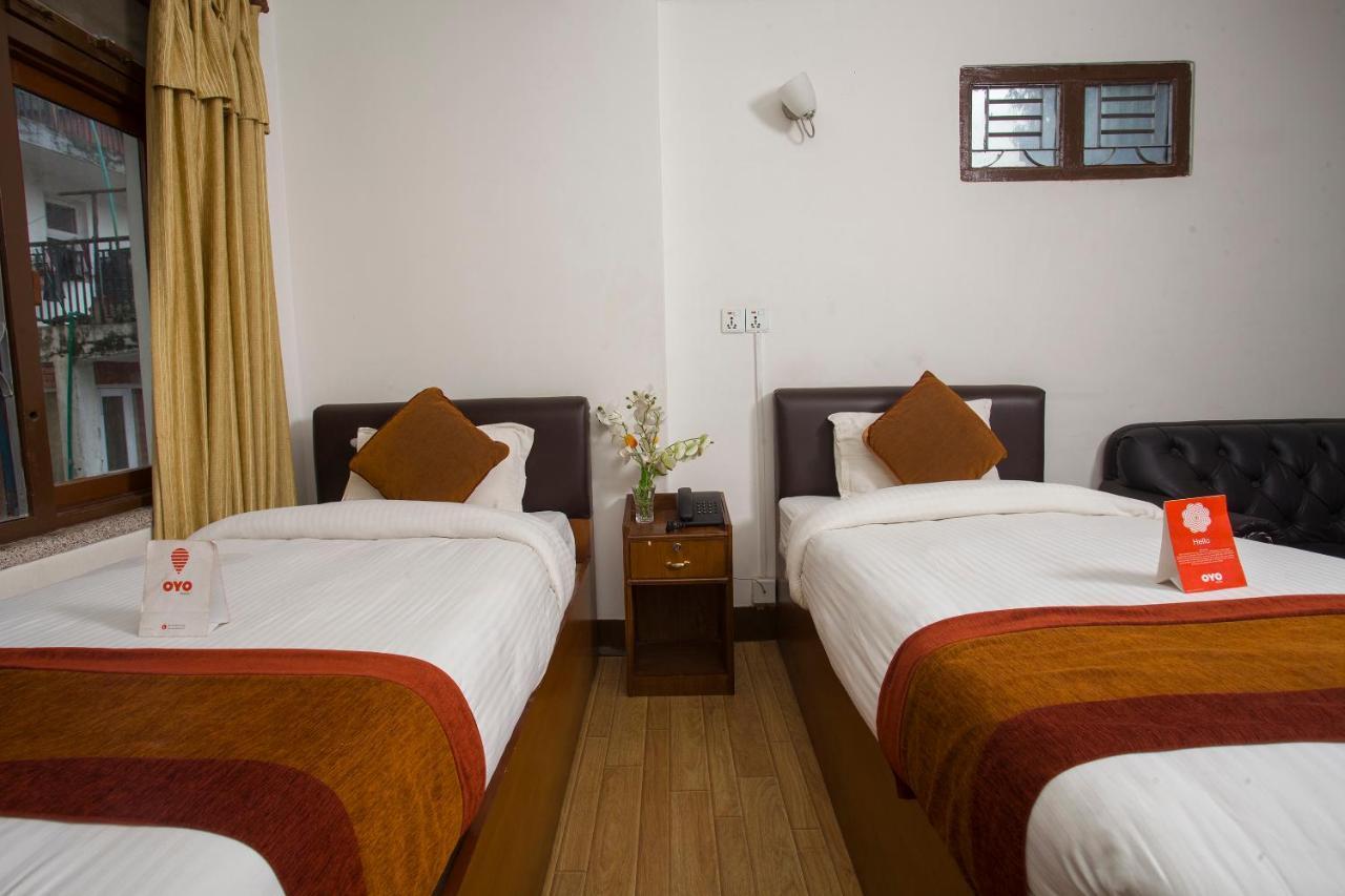 Oyo 104 Hotel Baltic Inn Kathmandu Ngoại thất bức ảnh