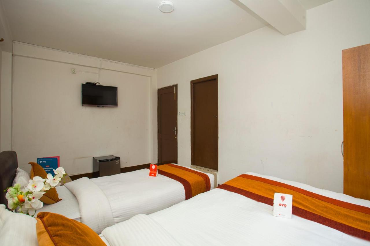 Oyo 104 Hotel Baltic Inn Kathmandu Ngoại thất bức ảnh